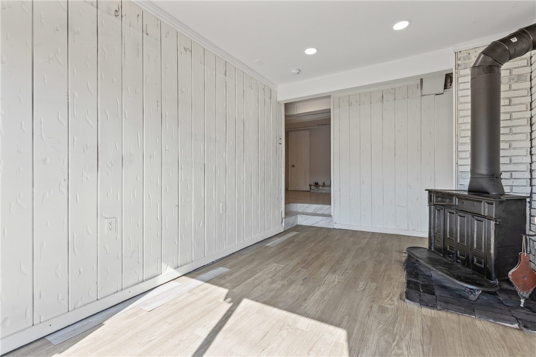 4037 Cloverlea St St, Brentwood, Pennsylvania image 36