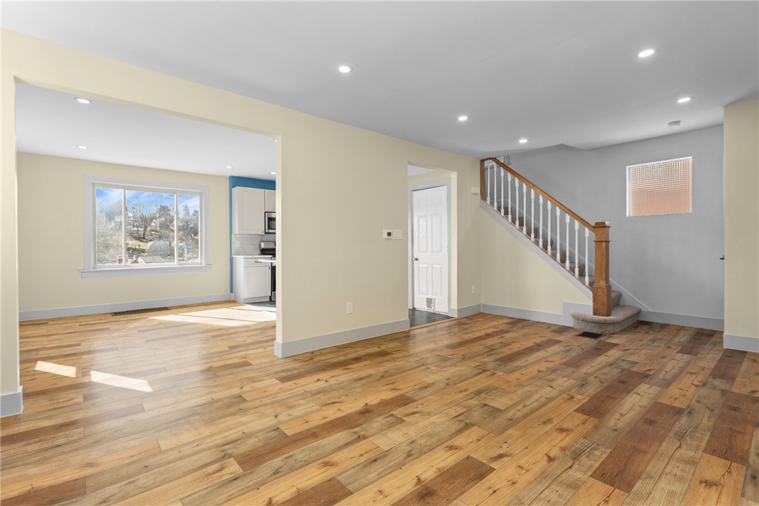 4037 Cloverlea St St, Brentwood, Pennsylvania image 9