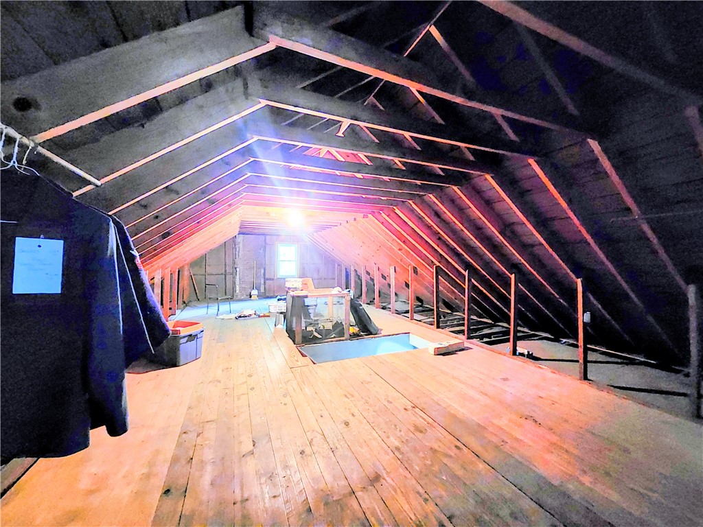 Unity Twp, Pennsylvania 15601, United States, 4 Bedrooms Bedrooms, ,2 BathroomsBathrooms,Residential,Active,231820