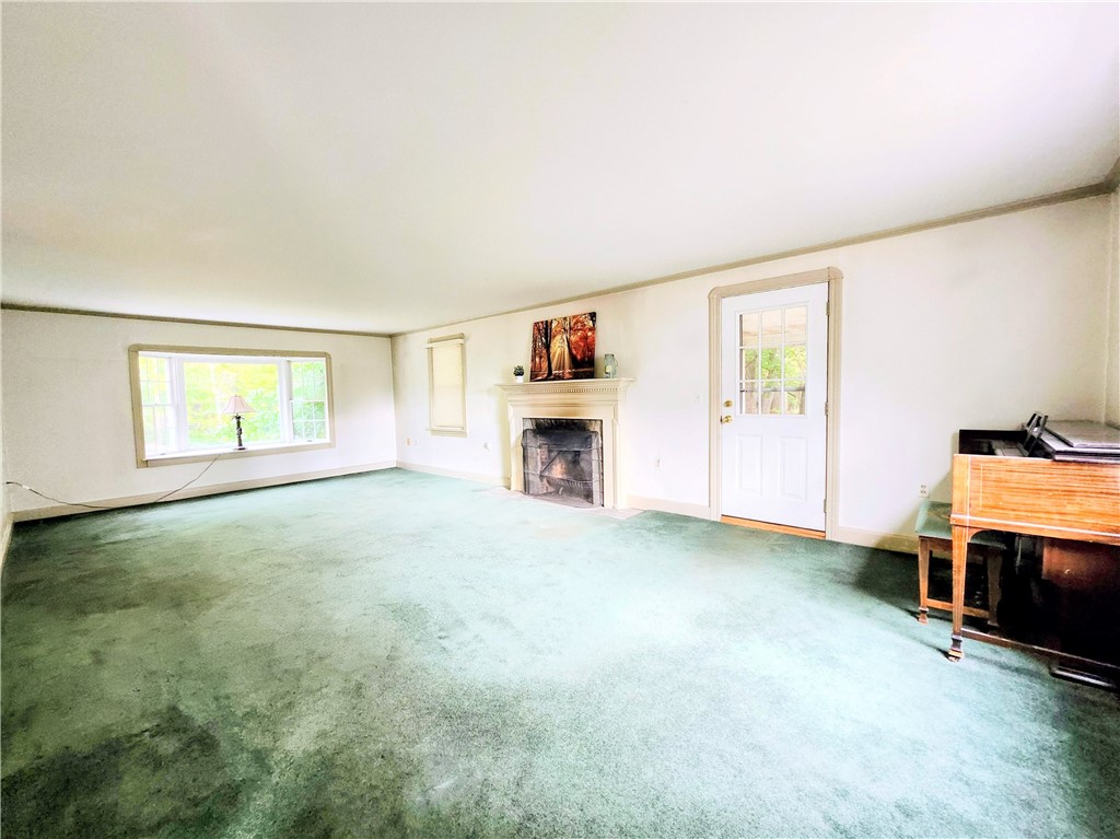 Unity Twp, Pennsylvania 15601, United States, 4 Bedrooms Bedrooms, ,2 BathroomsBathrooms,Residential,Active,231820