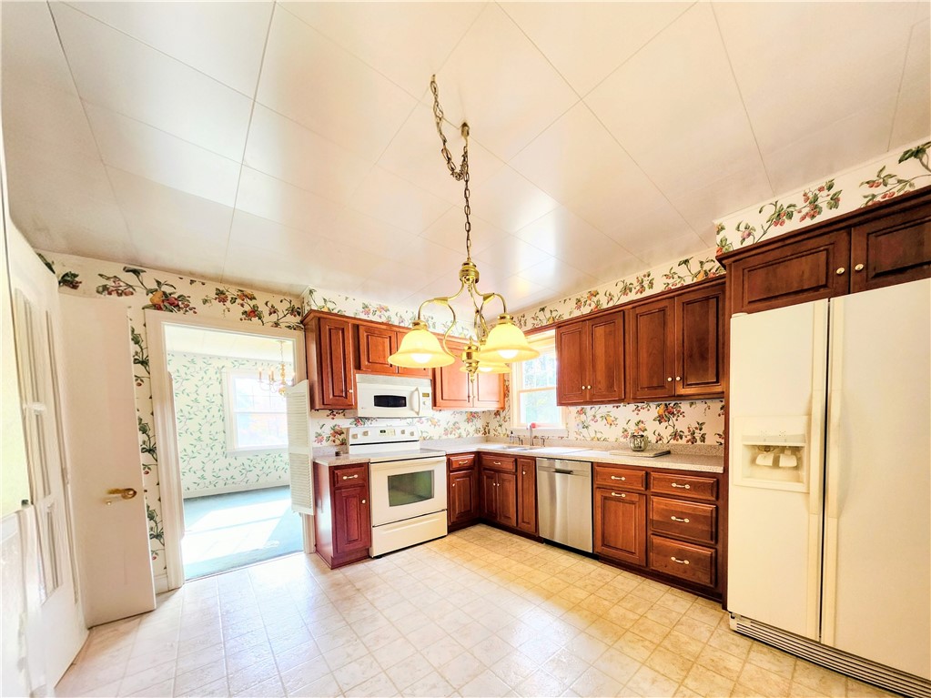 Unity Twp, Pennsylvania 15601, United States, 4 Bedrooms Bedrooms, ,2 BathroomsBathrooms,Residential,Active,231820