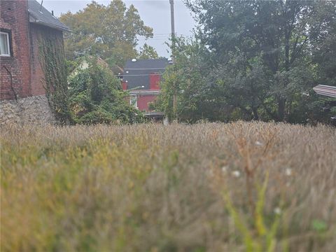 Photo of 218 Jucunda St, Pittsburgh, PA 15210 (MLS # 1724788)