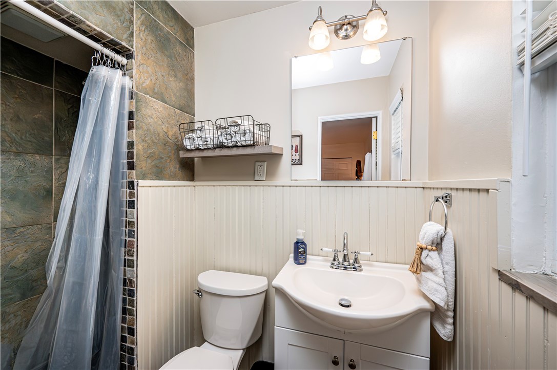 City Of Greensburg, Pennsylvania 15601, United States, 3 Bedrooms Bedrooms, ,3 BathroomsBathrooms,Residential,Pending,76464