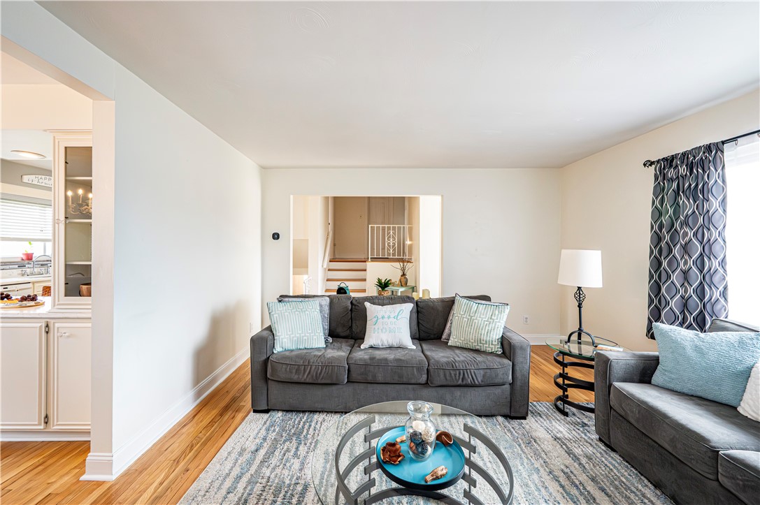 City Of Greensburg, Pennsylvania 15601, United States, 3 Bedrooms Bedrooms, ,3 BathroomsBathrooms,Residential,Pending,76464