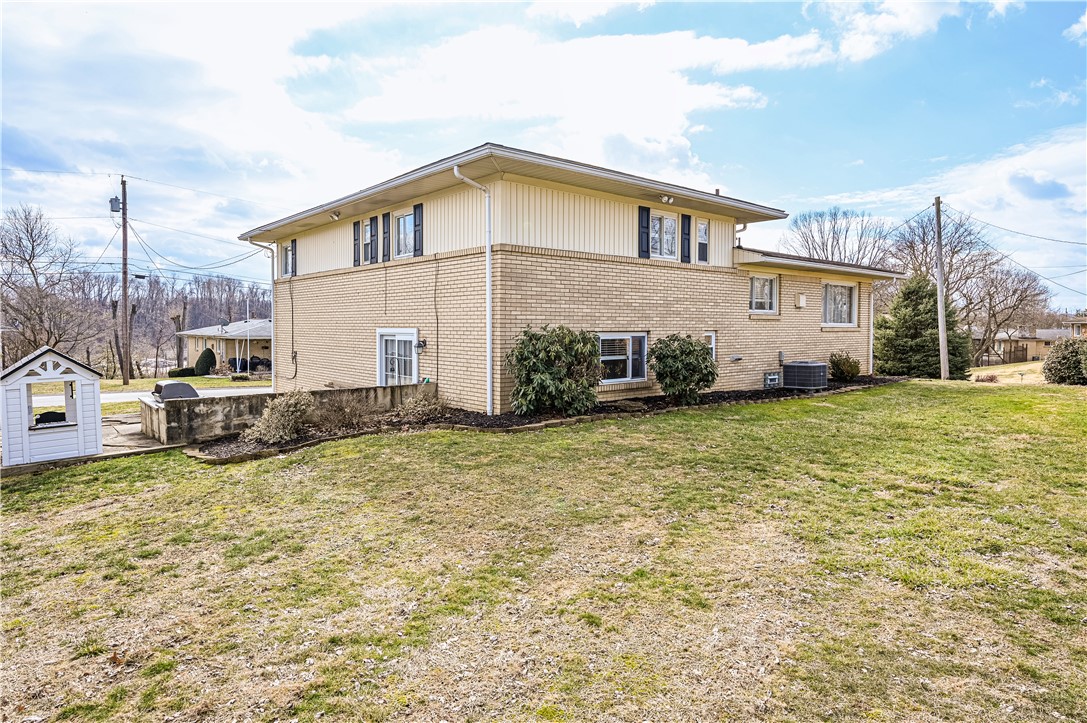 City Of Greensburg, Pennsylvania 15601, United States, 3 Bedrooms Bedrooms, ,3 BathroomsBathrooms,Residential,Pending,76464