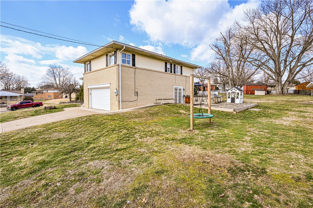 City Of Greensburg, Pennsylvania 15601, United States, 3 Bedrooms Bedrooms, ,3 BathroomsBathrooms,Residential,Pending,76464