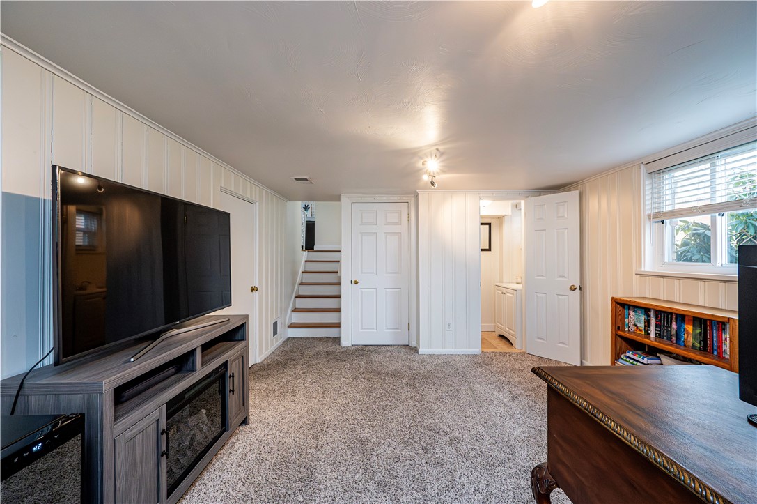 City Of Greensburg, Pennsylvania 15601, United States, 3 Bedrooms Bedrooms, ,3 BathroomsBathrooms,Residential,Pending,76464