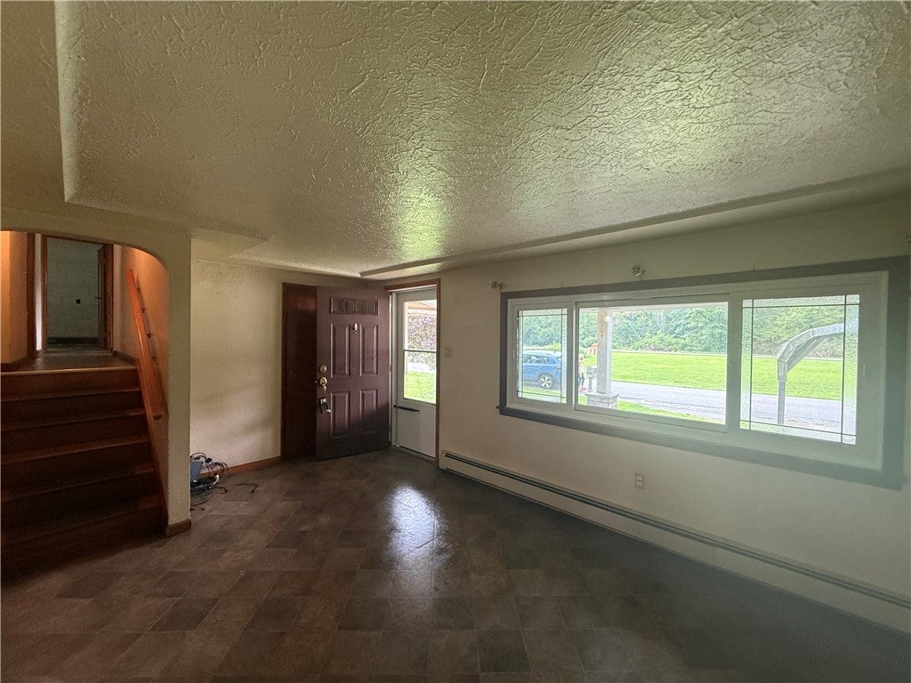 823 Robb Rd