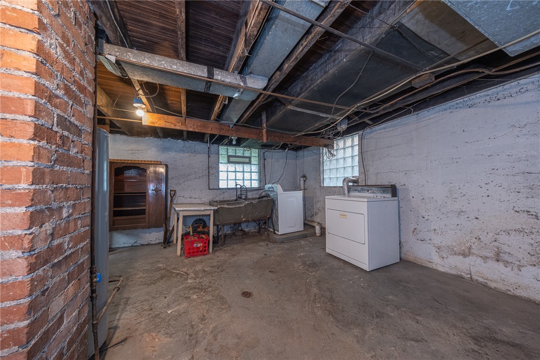 Swissvale, Pennsylvania 15218, United States, 4 Bedrooms Bedrooms, ,2 BathroomsBathrooms,Residential,Active,191991