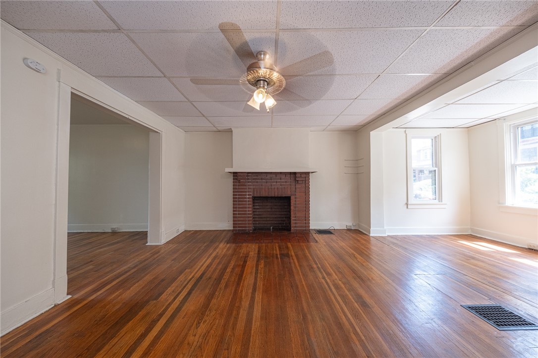 Swissvale, Pennsylvania 15218, United States, 4 Bedrooms Bedrooms, ,2 BathroomsBathrooms,Residential,Active,191991