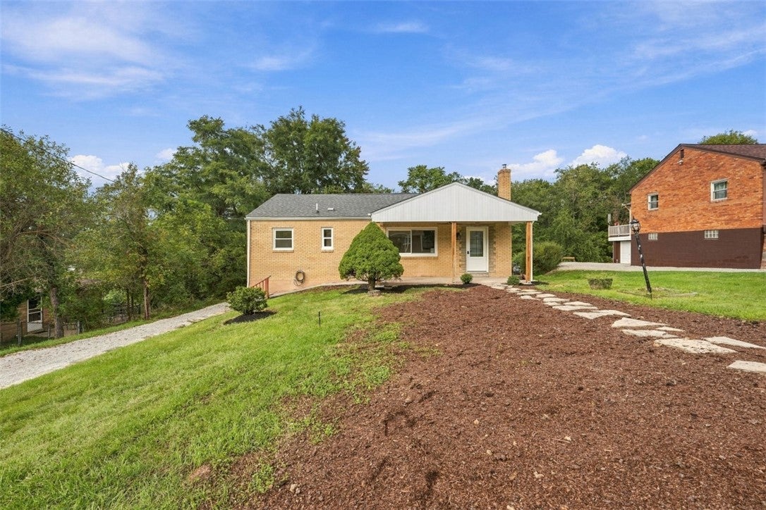 26 Sterling Dr