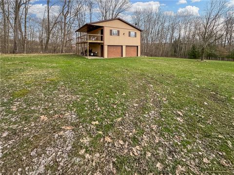 Photo of 22441 Rockdale Rd, Union City, PA 16438 (MLS # 1748997)