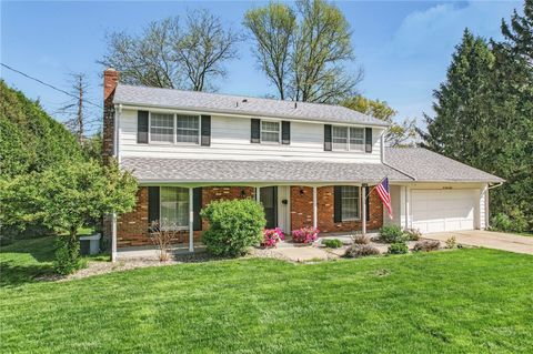 Photo of 238 Meadowbrook Dr, New Wilmington, PA 16142 (MLS # 1745698)