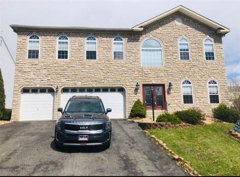 Photo of 9 Trotter Ln, Clinton, PA 15026 (MLS # 1729395)