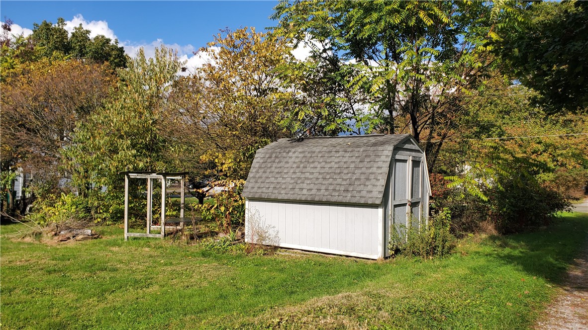 411 W 2nd Ave Ave, Derry Twp, Pennsylvania image 6