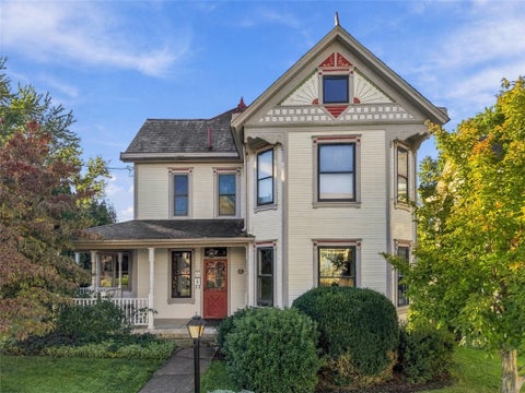 Photo for 352 E New Castle Street