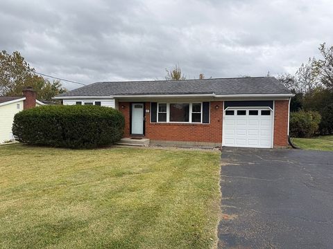 Photo of 403 Milford Dr, Elizabeth, PA 15037 (MLS # 1727024)