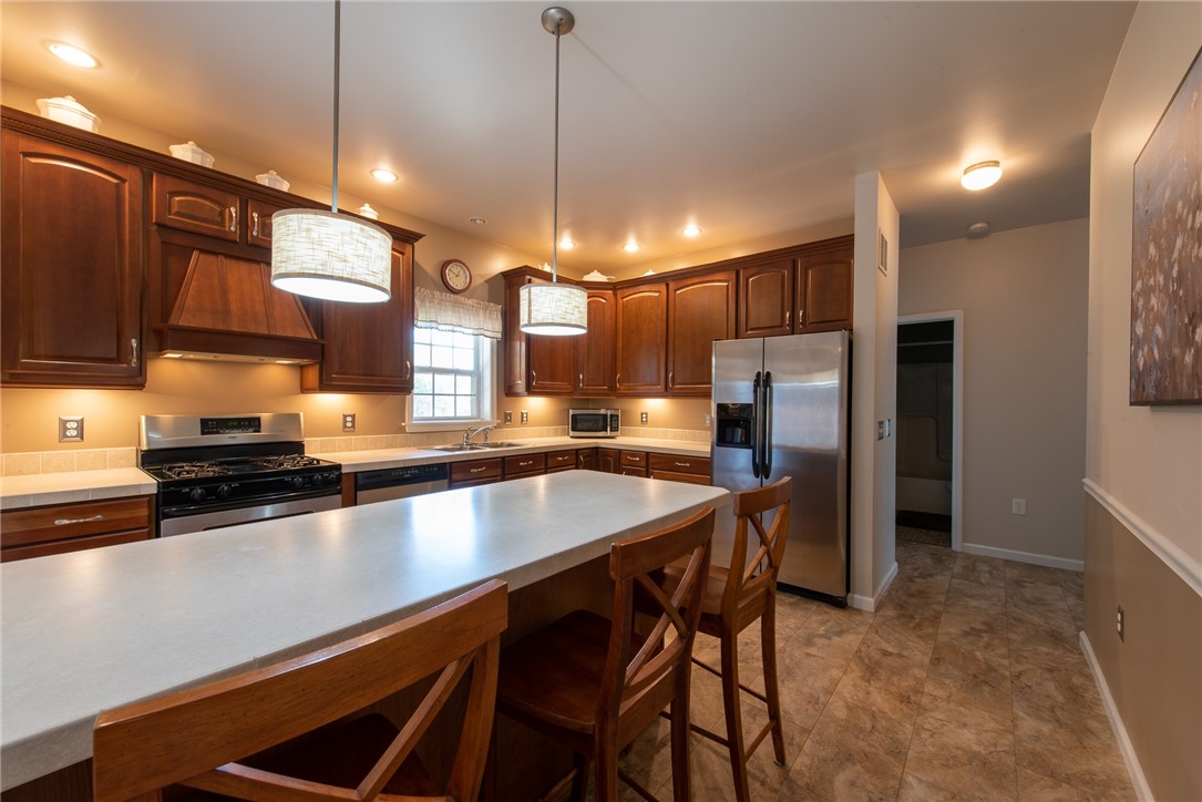 Lower Burrell, Pennsylvania 15068, United States, 3 Bedrooms Bedrooms, ,3 BathroomsBathrooms,Residential,Pending,215536