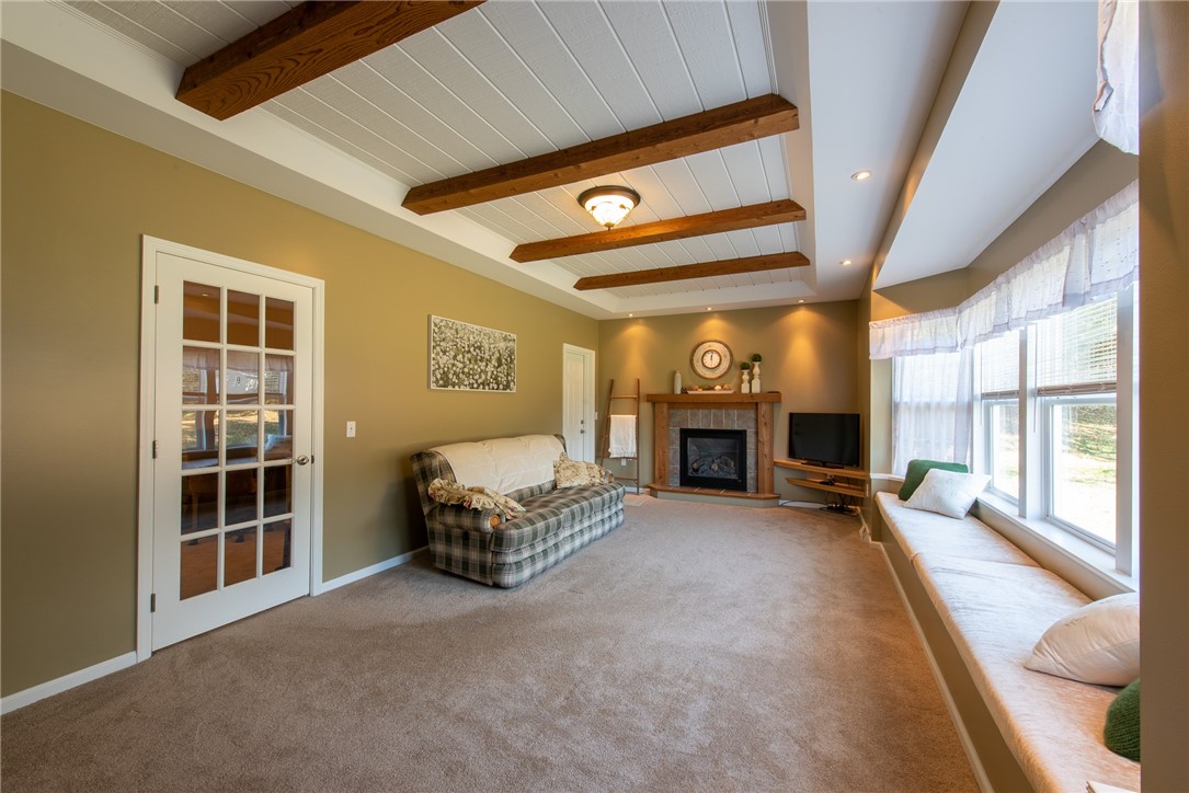 Lower Burrell, Pennsylvania 15068, United States, 3 Bedrooms Bedrooms, ,3 BathroomsBathrooms,Residential,Pending,215536