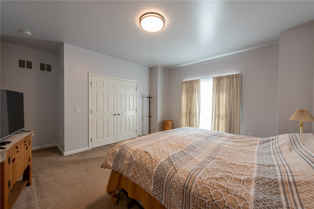 Lower Burrell, Pennsylvania 15068, United States, 3 Bedrooms Bedrooms, ,3 BathroomsBathrooms,Residential,Pending,215536