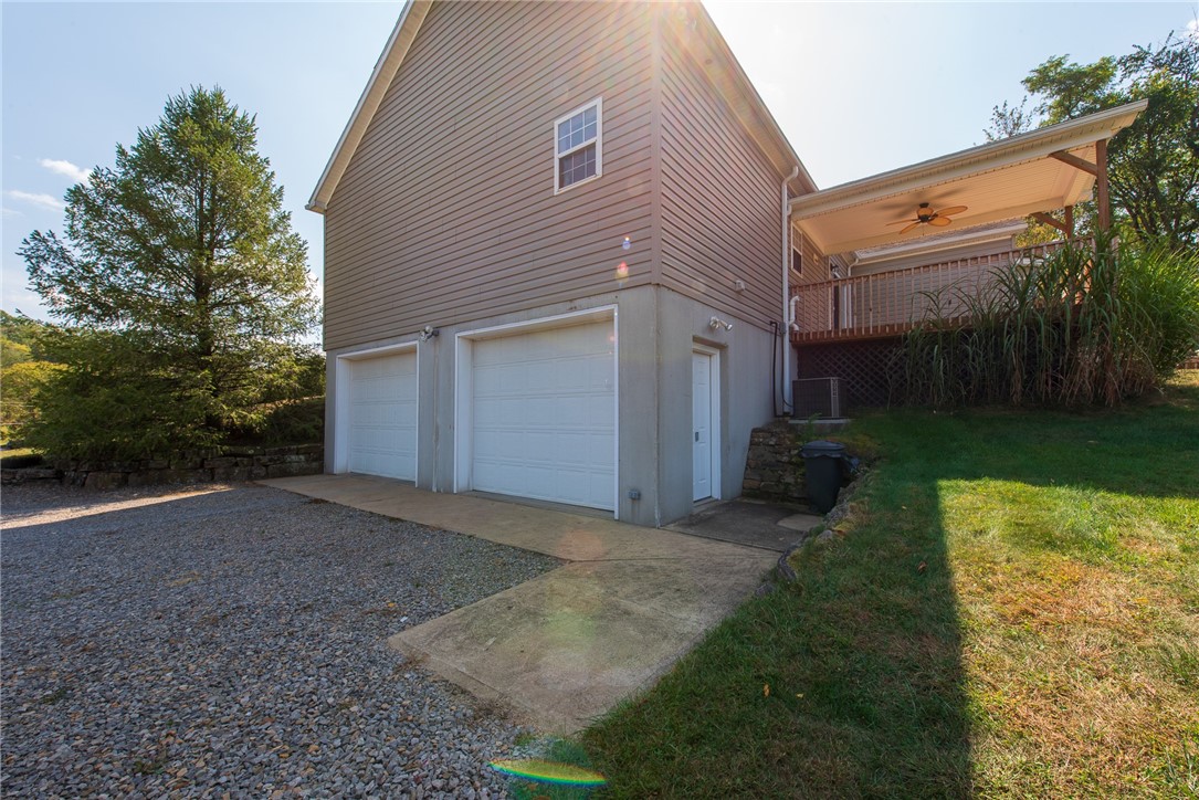 Lower Burrell, Pennsylvania 15068, United States, 3 Bedrooms Bedrooms, ,3 BathroomsBathrooms,Residential,Pending,215536