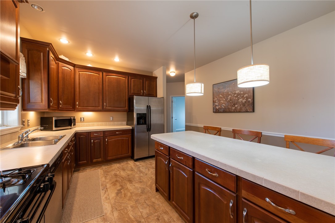 Lower Burrell, Pennsylvania 15068, United States, 3 Bedrooms Bedrooms, ,3 BathroomsBathrooms,Residential,Pending,215536