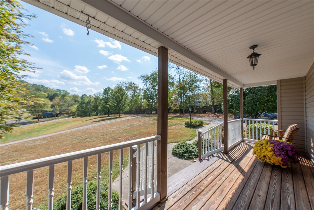 Lower Burrell, Pennsylvania 15068, United States, 3 Bedrooms Bedrooms, ,3 BathroomsBathrooms,Residential,Pending,215536