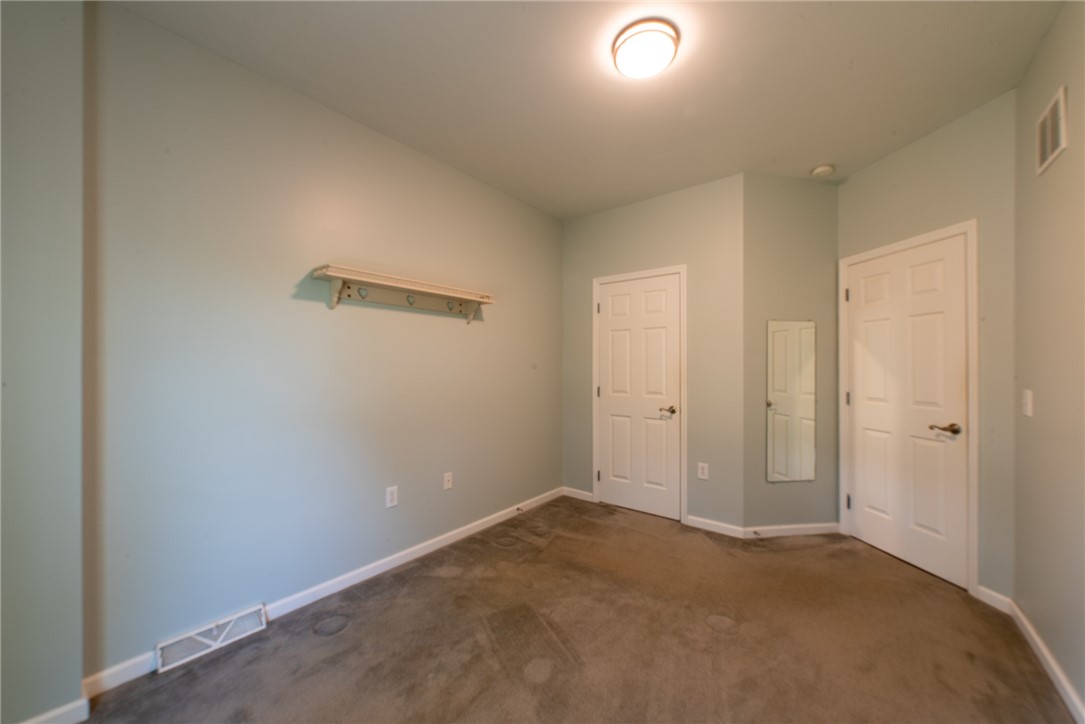 Lower Burrell, Pennsylvania 15068, United States, 3 Bedrooms Bedrooms, ,3 BathroomsBathrooms,Residential,Pending,215536