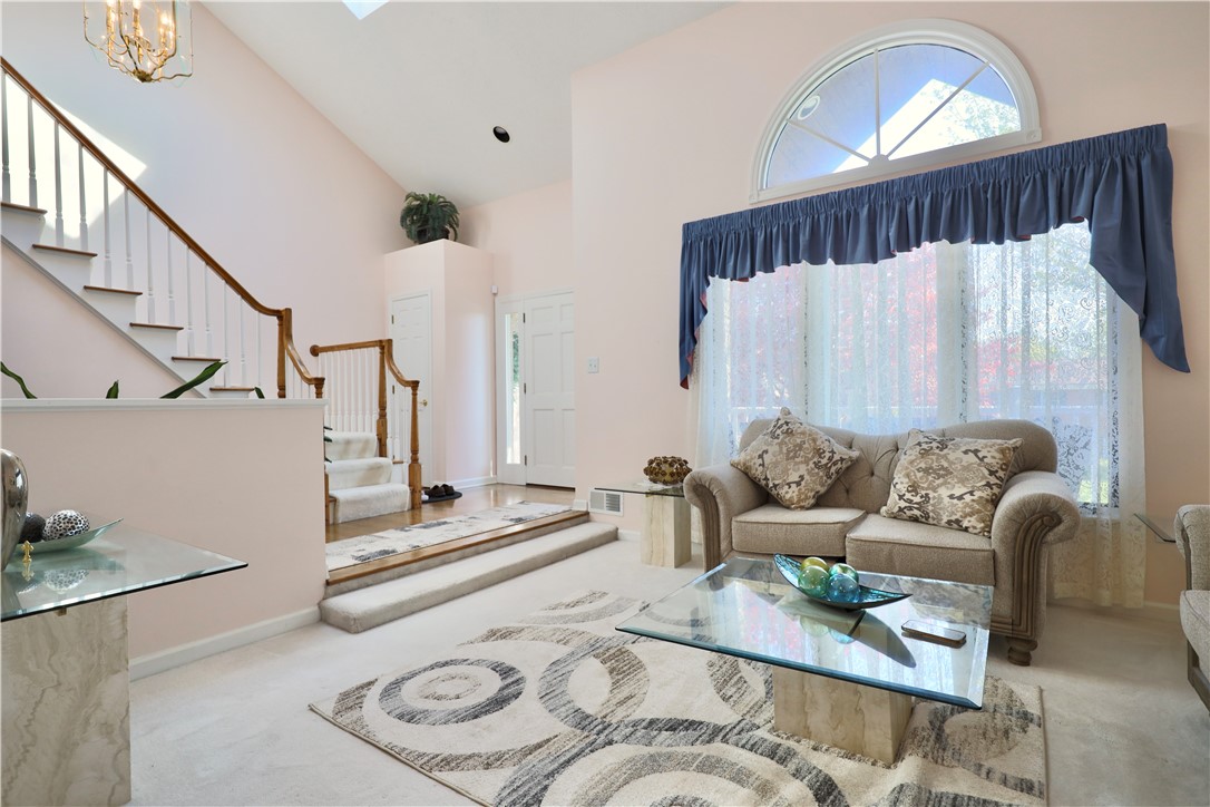 Murrysville, Pennsylvania 15668, United States, 4 Bedrooms Bedrooms, ,4 BathroomsBathrooms,Residential,Active,118406