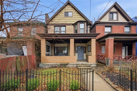 2214 Woodstock Ave Swissvale PA 15218