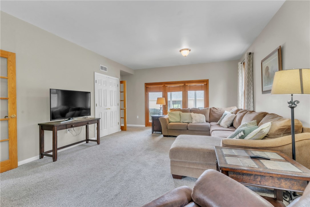 Penn Twp - But, Pennsylvania 16002, United States, 4 Bedrooms Bedrooms, ,4 BathroomsBathrooms,Residential,Active,122706