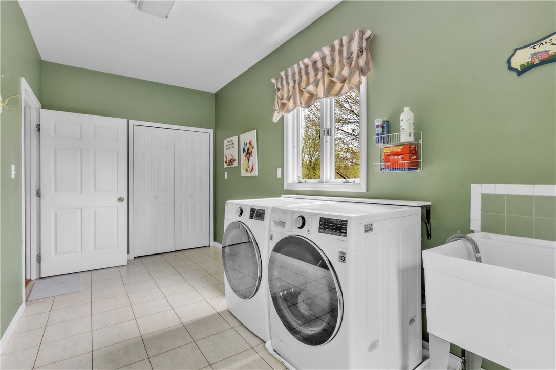 Penn Twp - But, Pennsylvania 16002, United States, 4 Bedrooms Bedrooms, ,4 BathroomsBathrooms,Residential,Active,122706