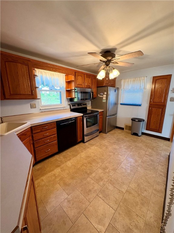 4426 E Barlind Dr, Whitehall, Pennsylvania image 12
