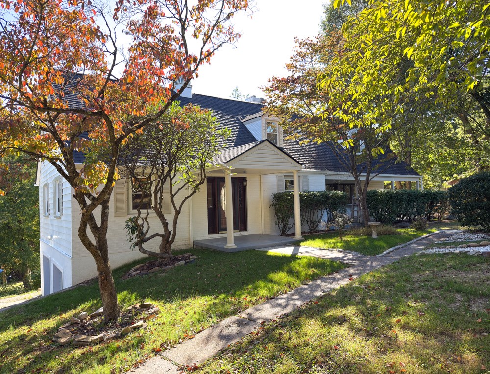 115 Elm Ln