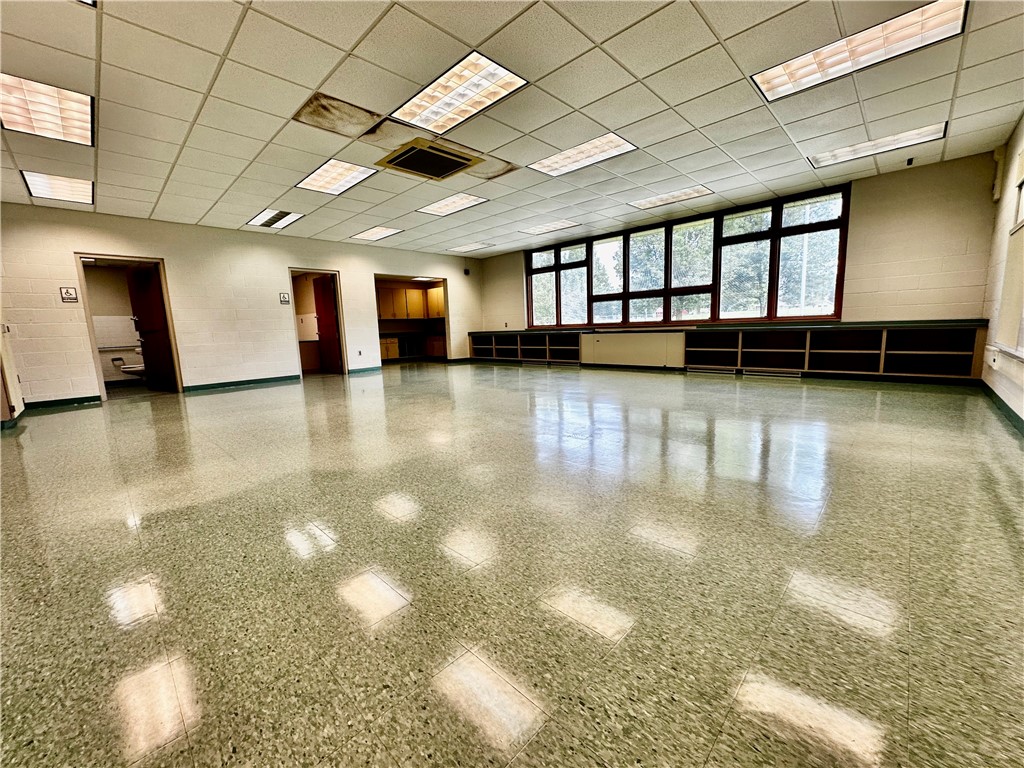Pulaski Twp - Law, Pennsylvania 16143, United States, ,Residential,Active,44413