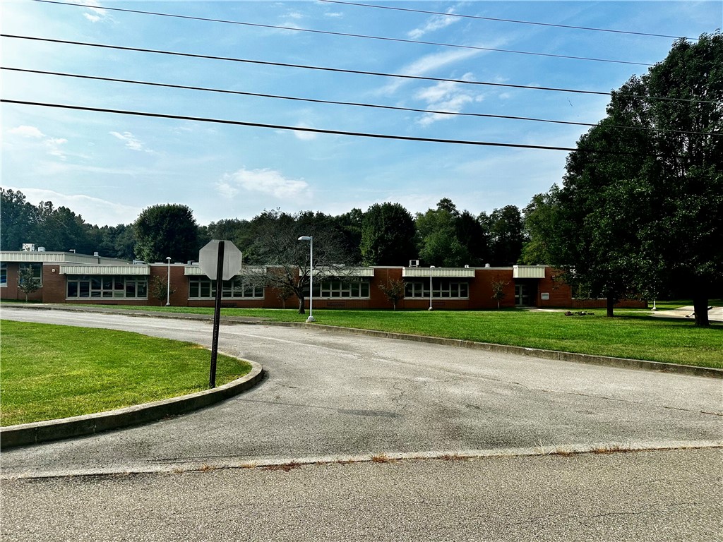 Pulaski Twp - Law, Pennsylvania 16143, United States, ,Residential,Active,44413