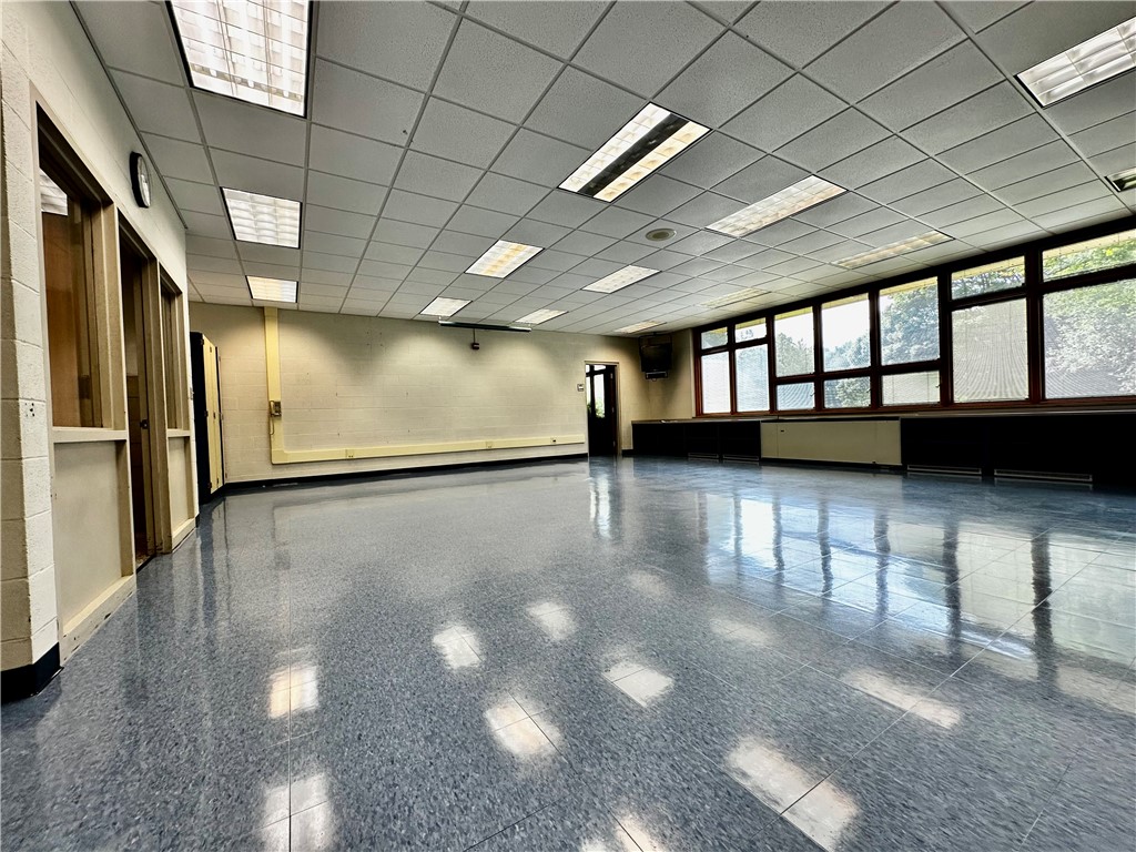 Pulaski Twp - Law, Pennsylvania 16143, United States, ,Residential,Active,44413