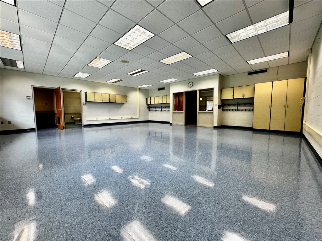 Pulaski Twp - Law, Pennsylvania 16143, United States, ,Residential,Active,44413