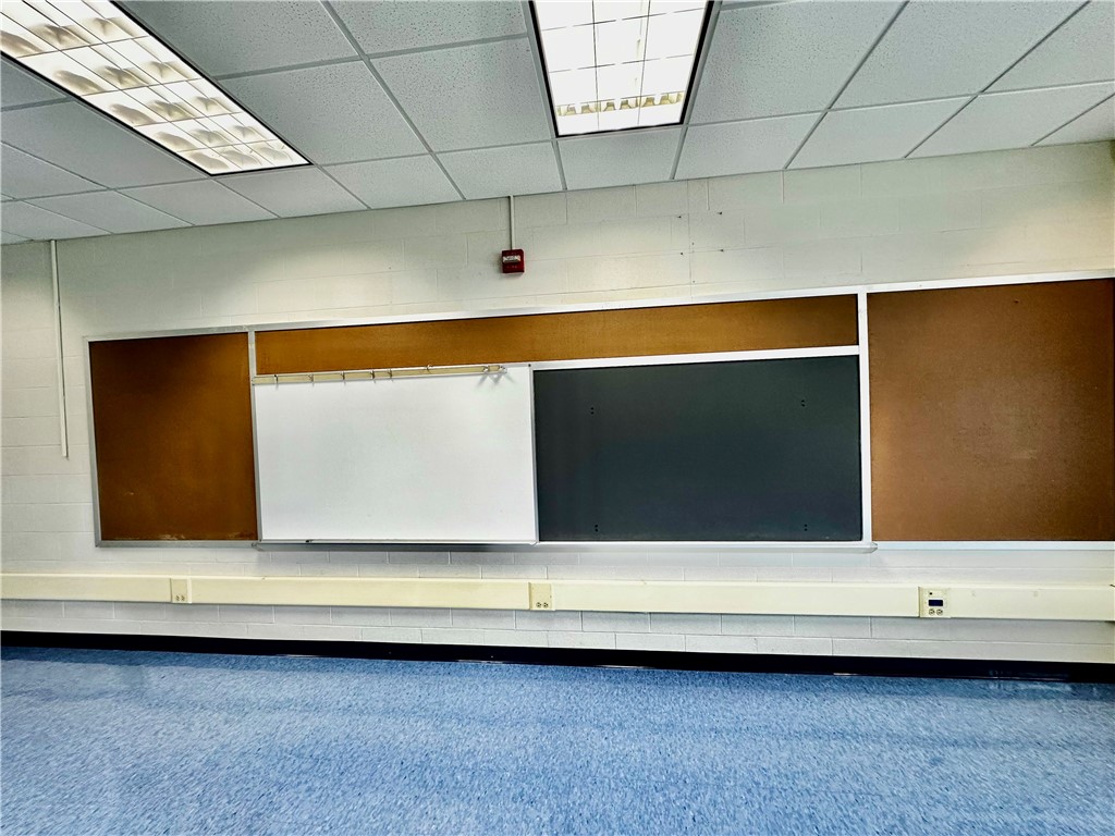 Pulaski Twp - Law, Pennsylvania 16143, United States, ,Residential,Active,44413