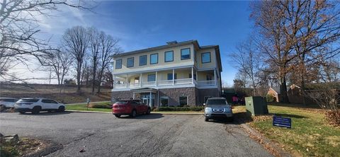 518 Myoma Rd Adams Twp PA 16046
