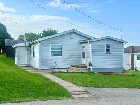 Homes For Sale - 1306 2nd St<br/> Luzerne Twp, PA 15444