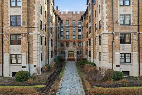 Townhouse For Sale - 166 N Dithridge Street #5G<br/> Oakland, PA 15213