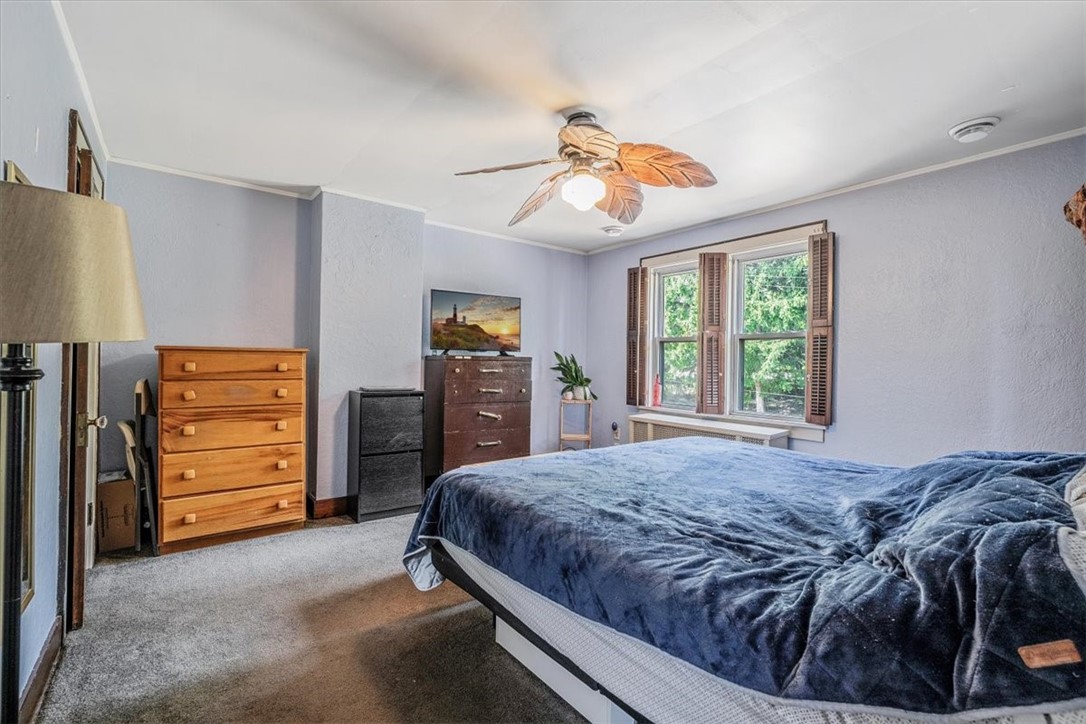 Brentwood, Pennsylvania 15227, United States, 4 Bedrooms Bedrooms, ,2 BathroomsBathrooms,Residential,Contingent,183456