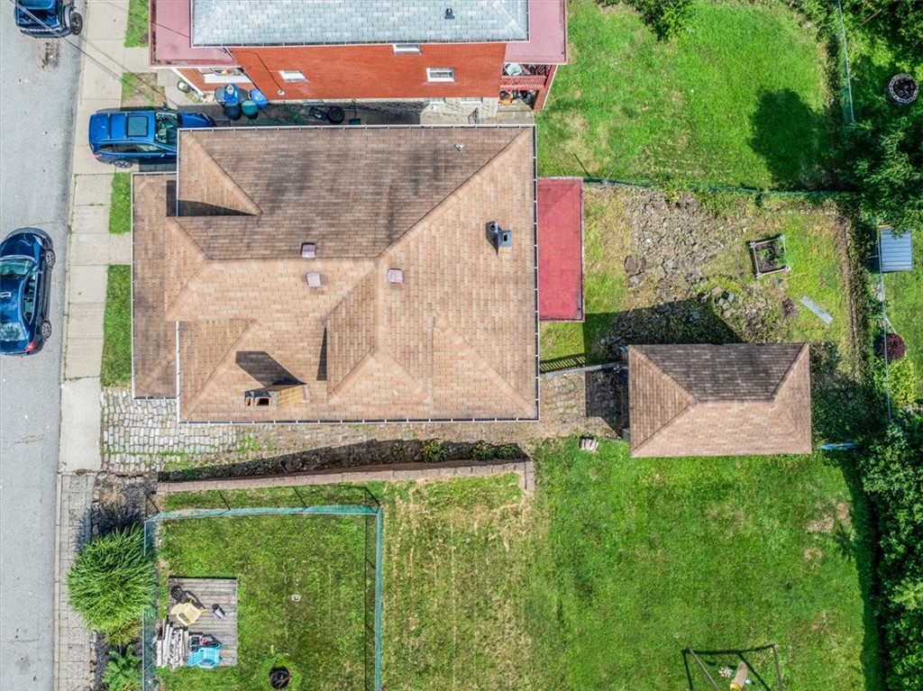 Brentwood, Pennsylvania 15227, United States, 4 Bedrooms Bedrooms, ,2 BathroomsBathrooms,Residential,Contingent,183456