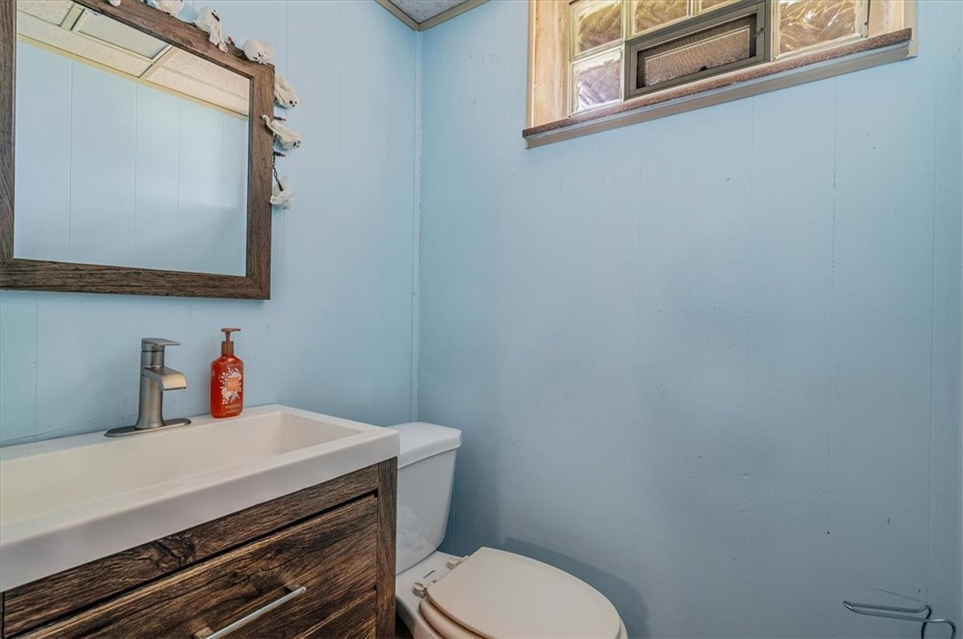 Brentwood, Pennsylvania 15227, United States, 4 Bedrooms Bedrooms, ,2 BathroomsBathrooms,Residential,Contingent,183456