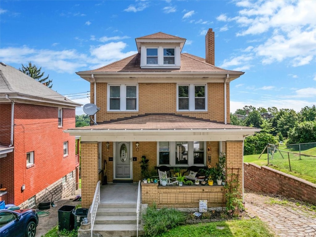 Brentwood, Pennsylvania 15227, United States, 4 Bedrooms Bedrooms, ,2 BathroomsBathrooms,Residential,Contingent,183456