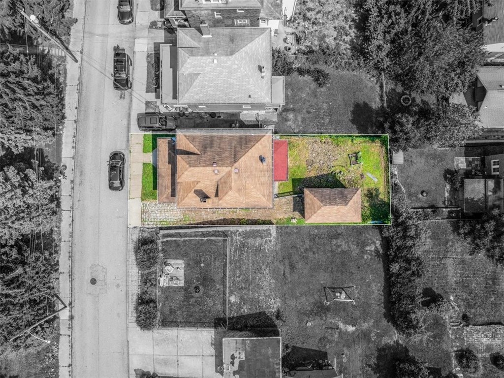 Brentwood, Pennsylvania 15227, United States, 4 Bedrooms Bedrooms, ,2 BathroomsBathrooms,Residential,Contingent,183456