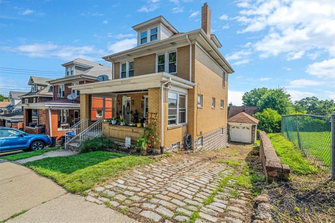 Brentwood, Pennsylvania 15227, United States, 4 Bedrooms Bedrooms, ,2 BathroomsBathrooms,Residential,Contingent,183456