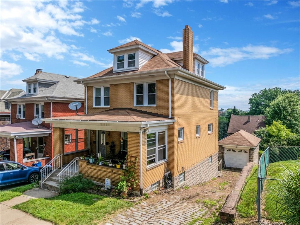 Brentwood, Pennsylvania 15227, United States, 4 Bedrooms Bedrooms, ,2 BathroomsBathrooms,Residential,Contingent,183456