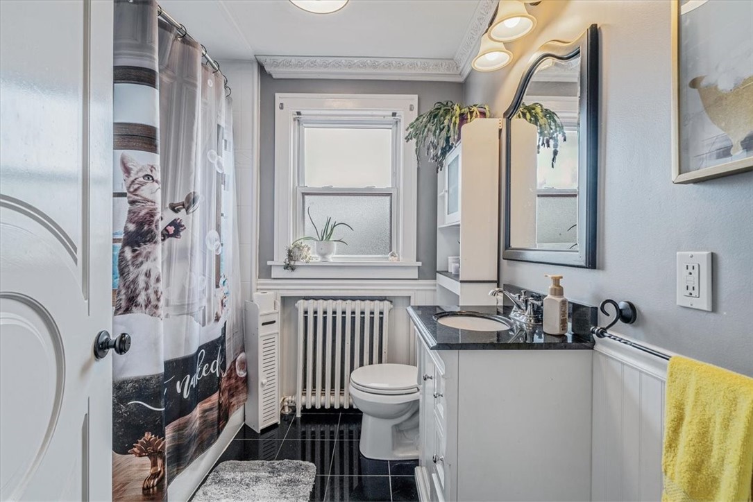 Brentwood, Pennsylvania 15227, United States, 4 Bedrooms Bedrooms, ,2 BathroomsBathrooms,Residential,Contingent,183456